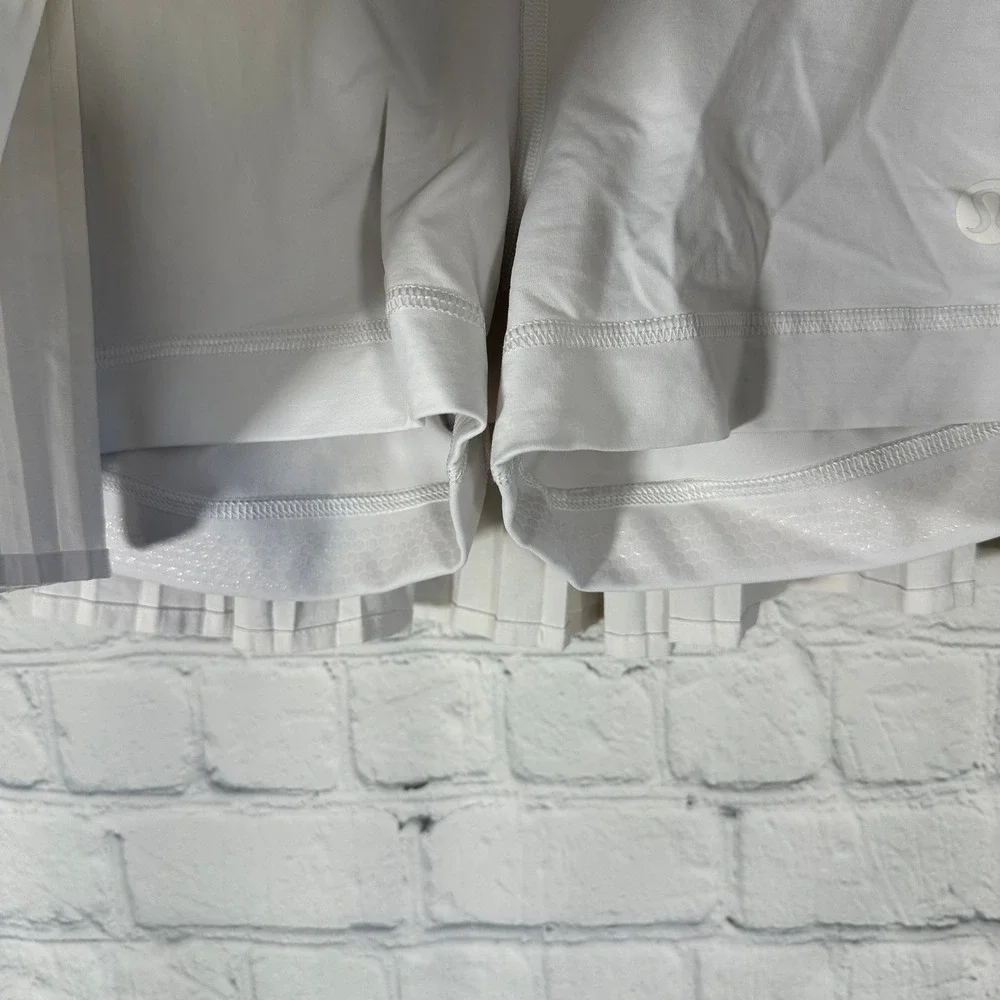 Lululemon Varsity High-Rise Pleated Tennis Skirt White LW8AKVS Size 10